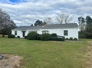 3017 Miller Rd, Yadkinville, NC 27055