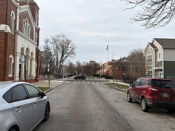 4th image of 5951 S Peoria St