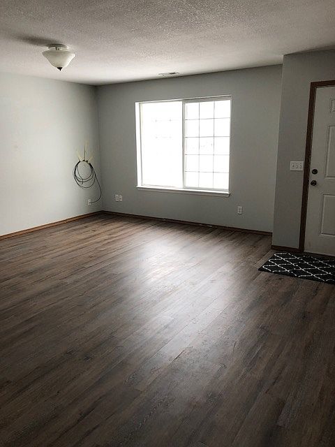1st image of 15534 N Vera St #B