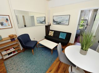 353 W 46th St #2R, New York, NY 10036