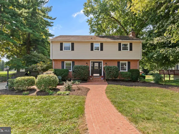 8111 Halton Rd, Towson, MD 21204