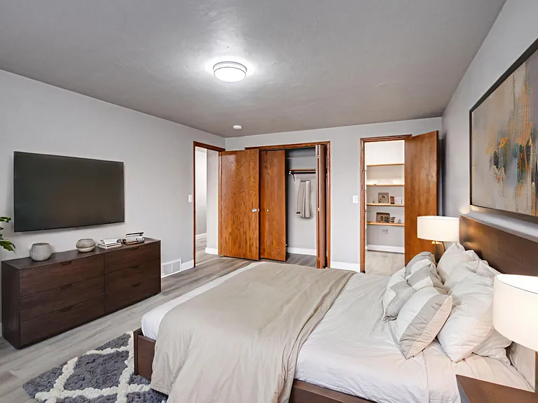 Meadow View East — Photo 98