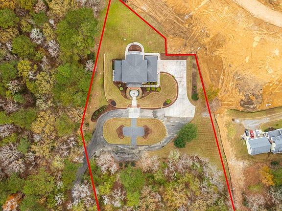 2nd image of 349 Mentor Rd