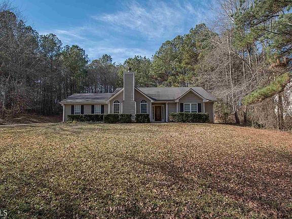 2nd image of 80 Applewood Cir