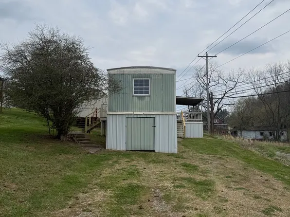 1032 W Carters Valley Rd, Kingsport, TN 37660