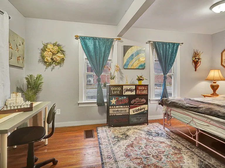 83 Pullman Ave #2 — Photo 20
