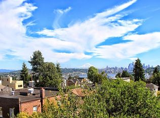 717 NE 43rd St, Seattle, WA 98103