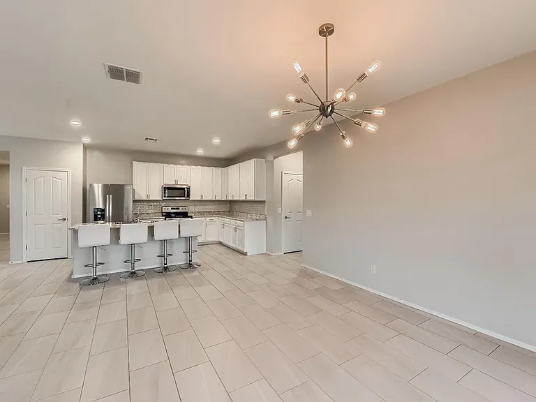 1754 E Grenadine Rd — Photo 15