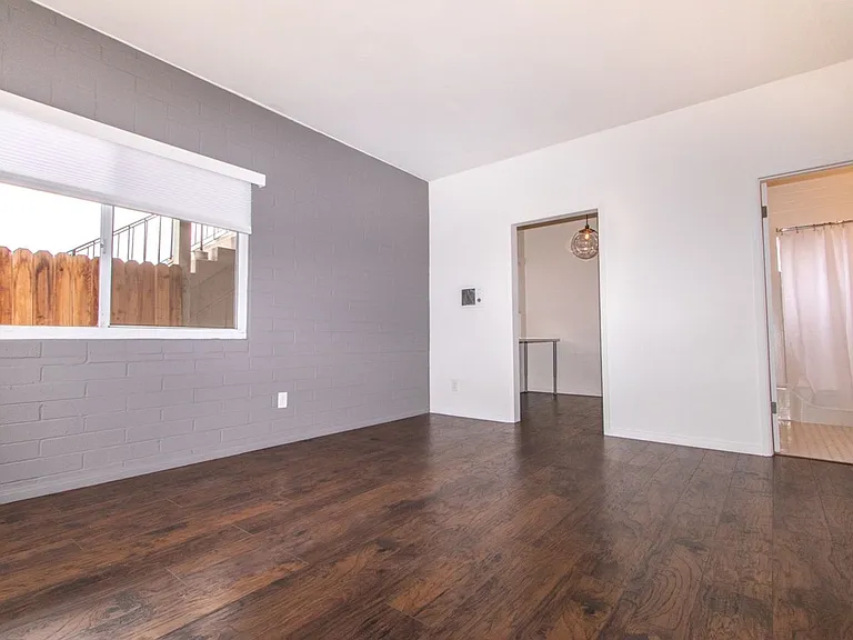4486 Valeta St — Photo 7