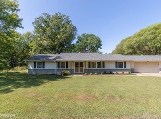 209 Sooner Dr, Nowata, OK 74048