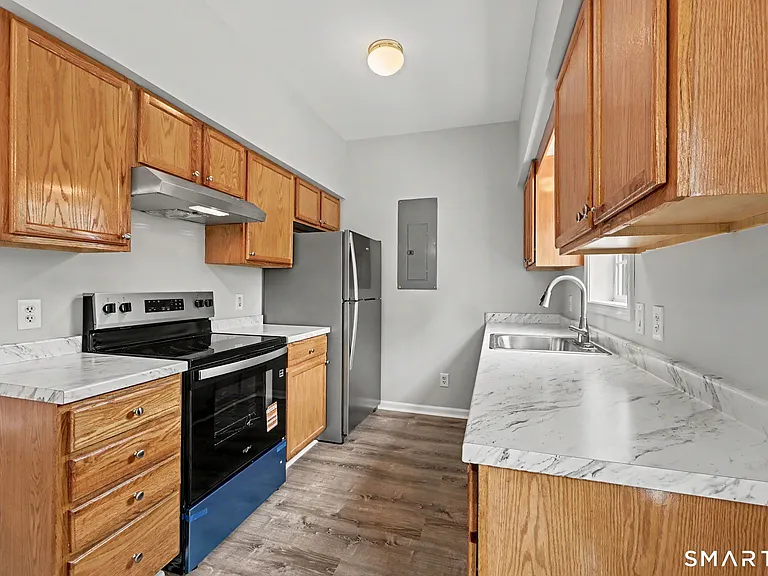 169 S Main St #D — Photo 12