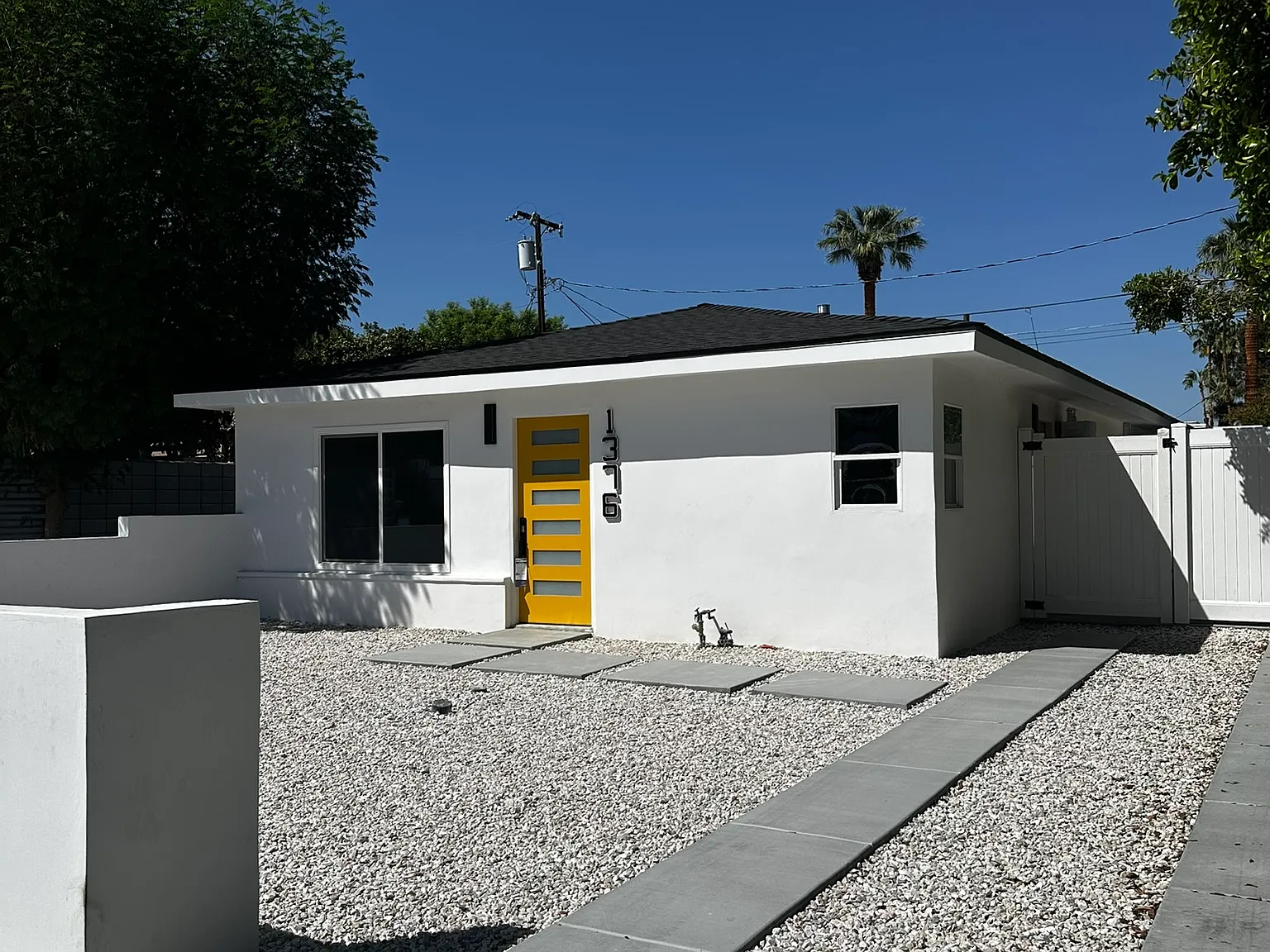 2 bed, $1,900 — Photo 2