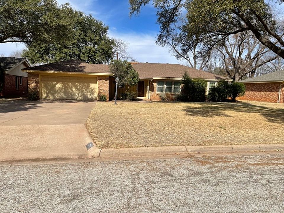 1st image of 2318 River Oaks Cir