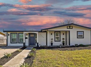 1230 Crescent Dr, Corpus Christi, TX 78412