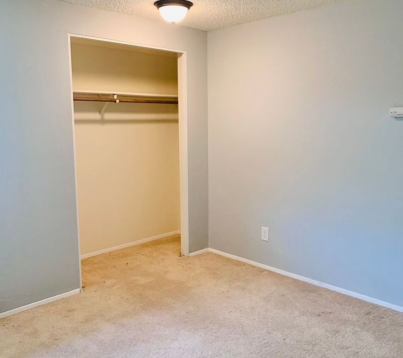 1st image of 18530 52nd Ave W APT D8