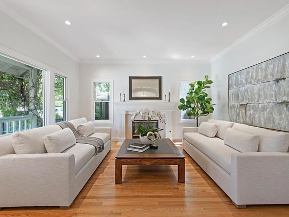 5th image of 16373 E La Chiquita Ave