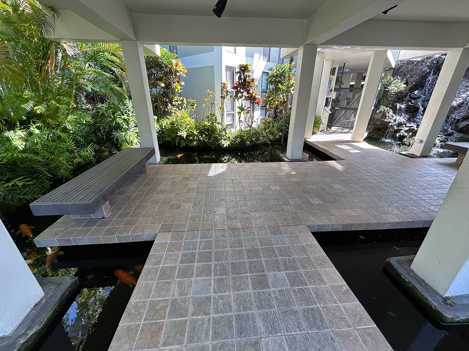 3 bed, 1200 sqft, $4,500 — Photo 2