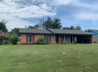 1574 Miller Dr, Greenville, MS 38703