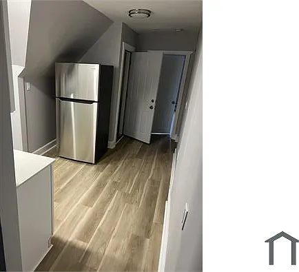 3 bed, 1010 sqft, $3,400 — Photo 4