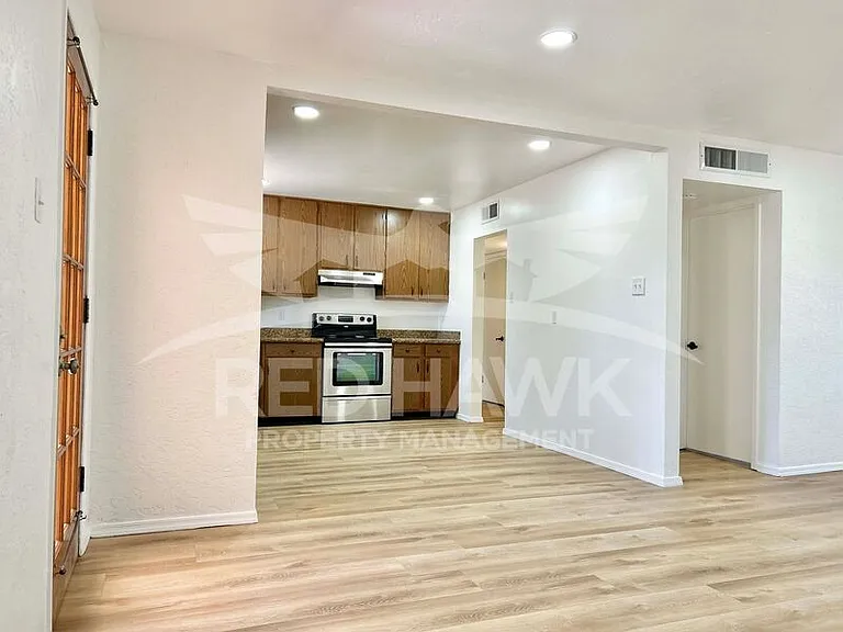 6607 E Sheridan St — Photo 12