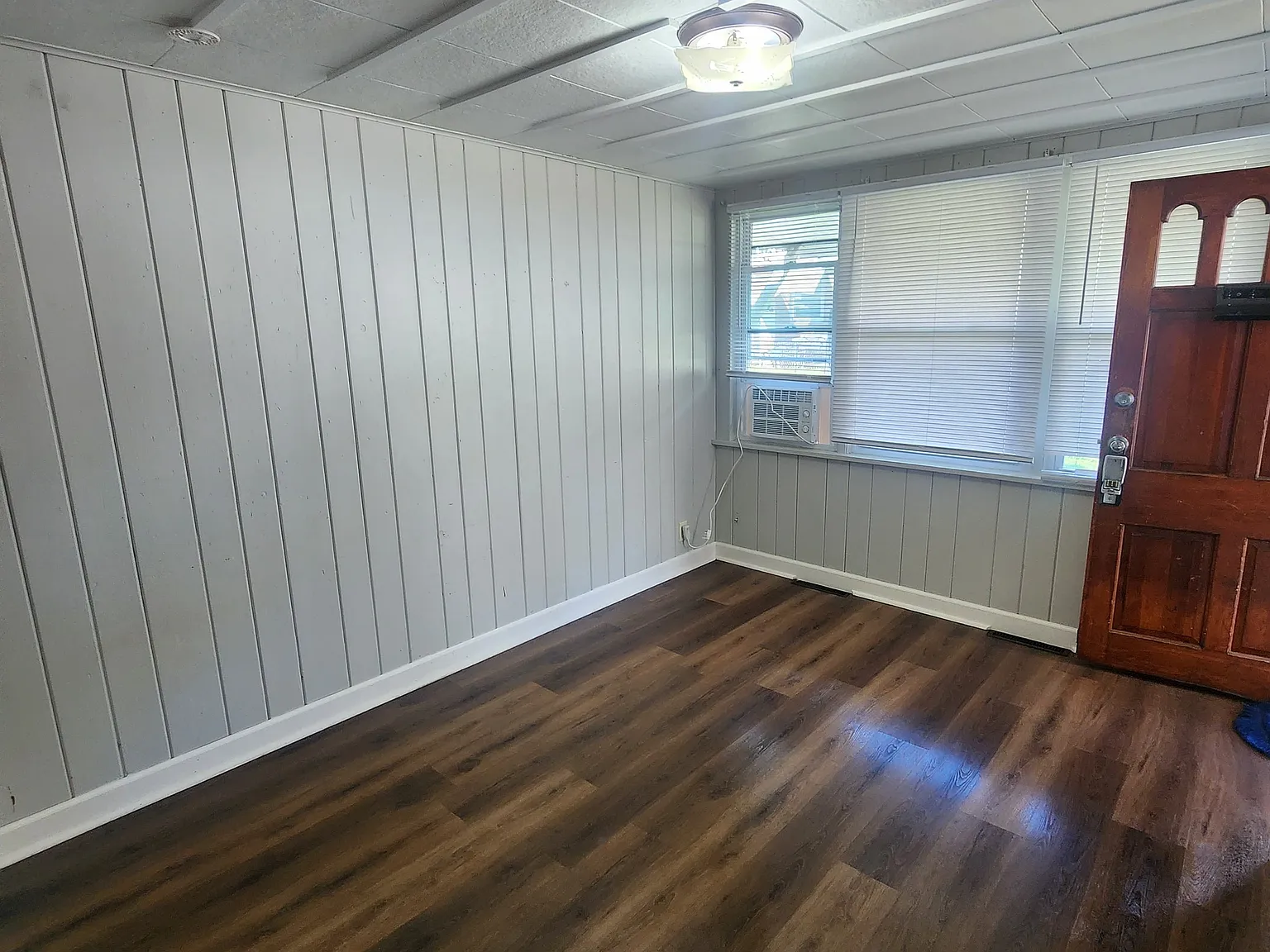 1 bed, 500 sqft, $725 — Photo 1