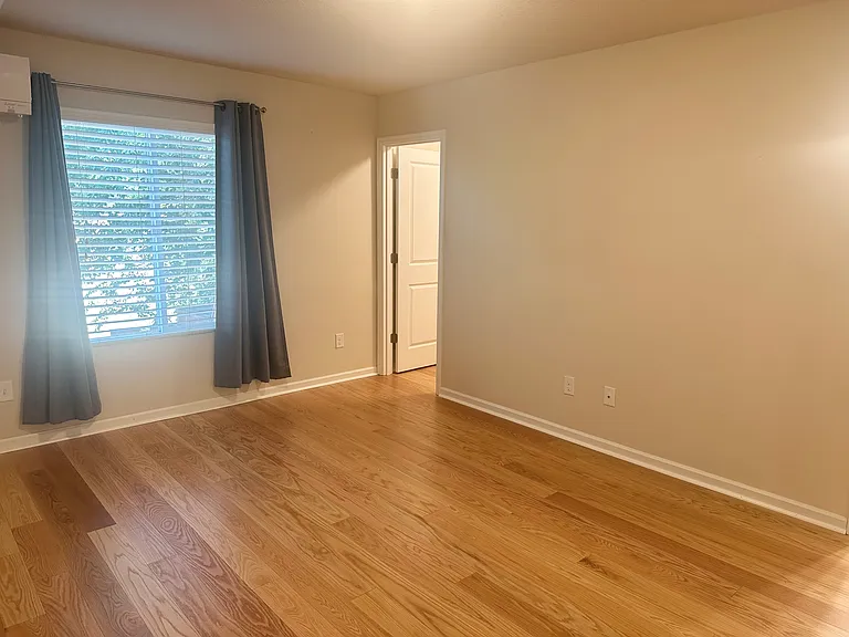 12811 SE 155th Ave — Photo 10