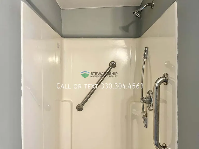 1012 Brown St — Photo 23