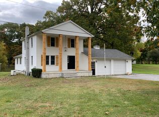 342 Coats Rd, Lake Orion, MI 48362