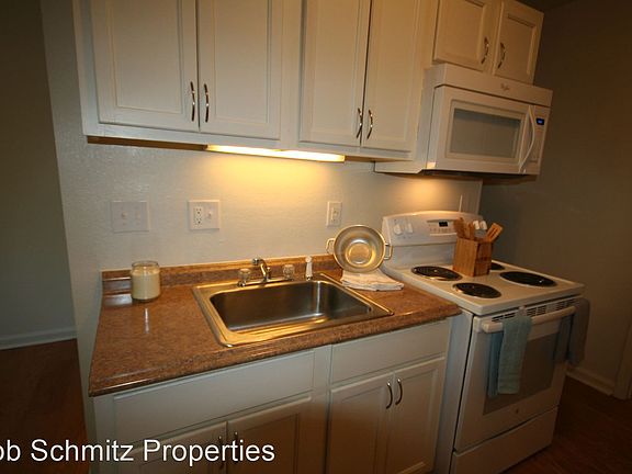 3rd image of 1212 W Chapel Hill St APT 23