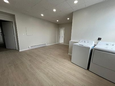 3rd image of 296 Wyoming Ave #2B