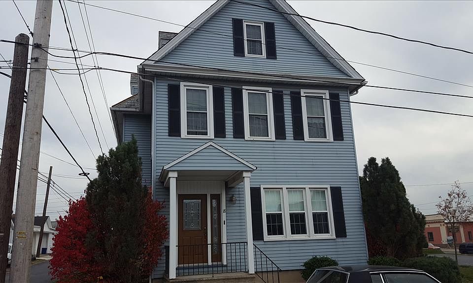 1st image of 18 E 16th St