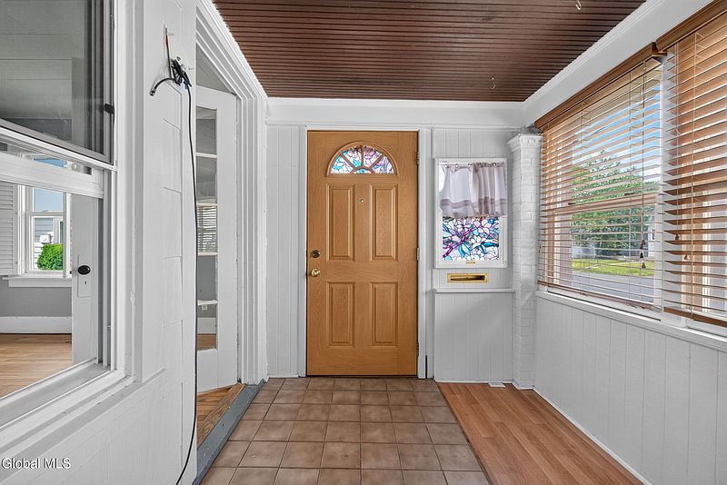 3rd image of 24 Maplewood Avenue