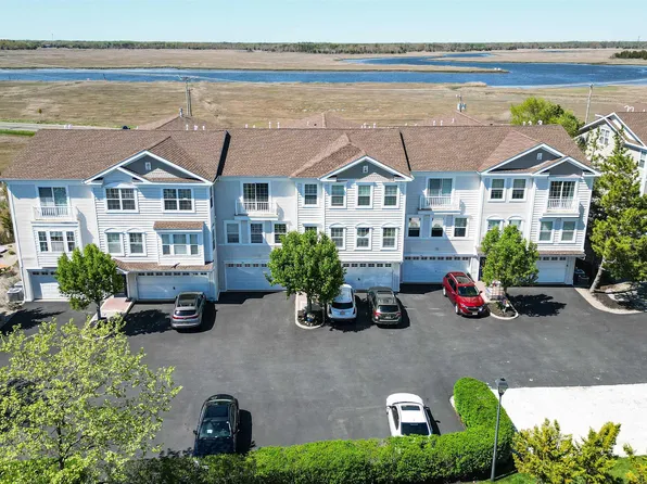 17 Bayside Dr #17, Somers Pt, NJ 08244