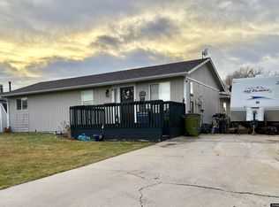 1144 Cactus Ct, Douglas, WY 82633