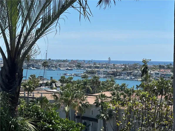 1221 Kings Rd, Newport Beach, CA 92663