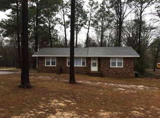 7518 Decatur Dr, Fayetteville, NC 28303