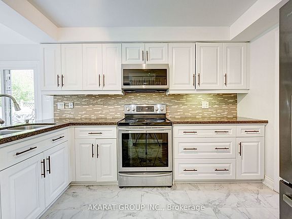 4th image of 1181 Glenashton Dr