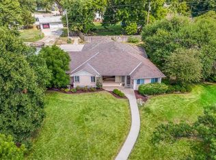 416 N Lakeside Dr, McPherson, KS 67460