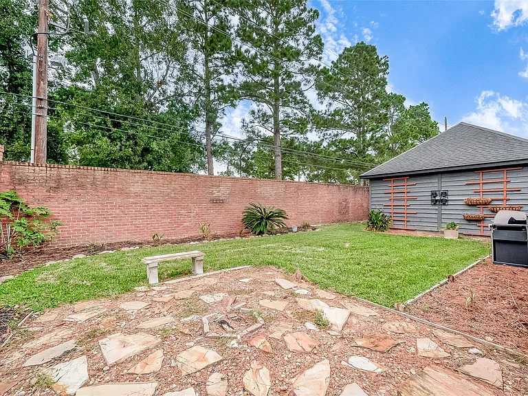 22114 Rockchester Dr — Photo 50