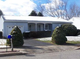 35 Eton Rd, Toms River, NJ 08757