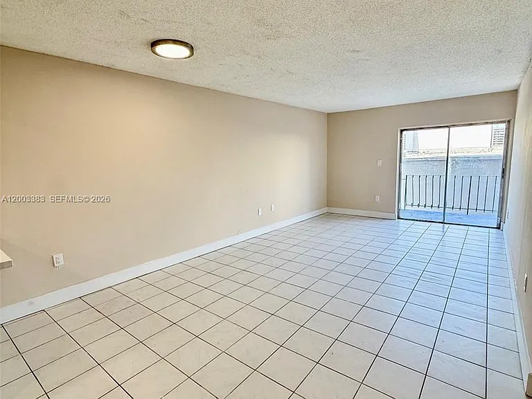 1950 W 54th St #115 — Photo 10