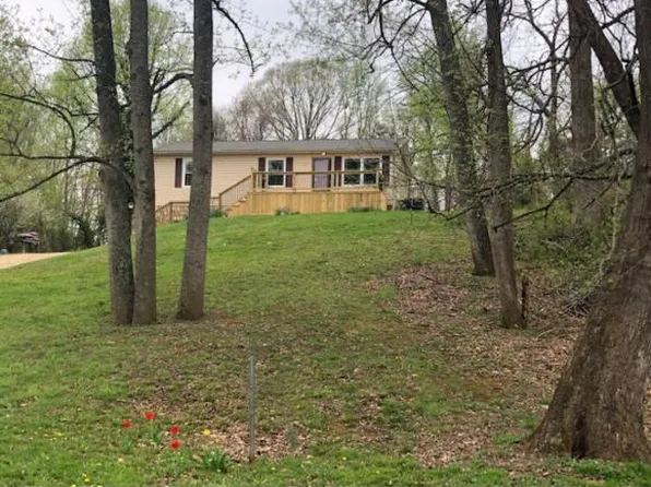 111 Woodland Cir, Jonesborough, TN 37659