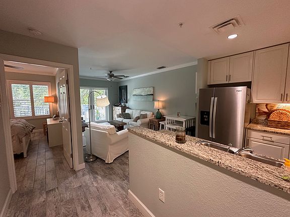 4th image of 2901 Beach Blvd S #204