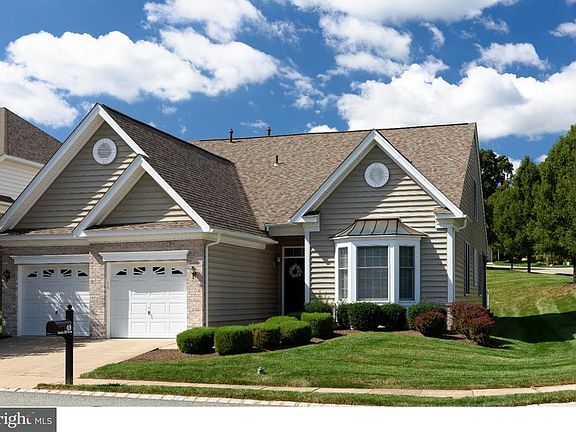 2nd image of 49 Cassin Hill Rd