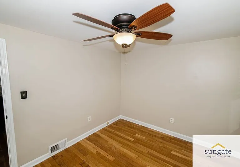 5319 Wasena Ave — Photo 18