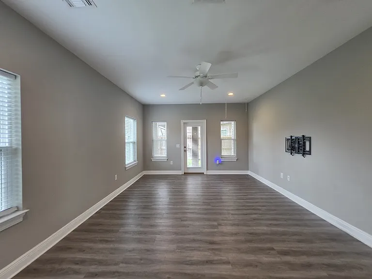 2331 Hadleigh Hills Ct — Photo 12
