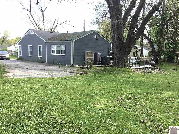 2nd image of 1019 River Oaks Blvd