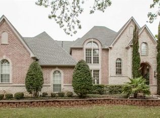 305 N Broadway Rd, Azle, TX 76020