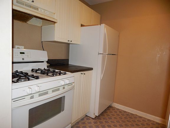 5th image of 520 Hill Dr APT 201