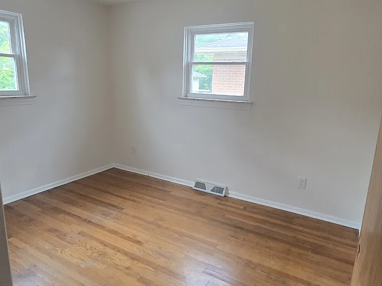6620 Colonial St — Photo 8